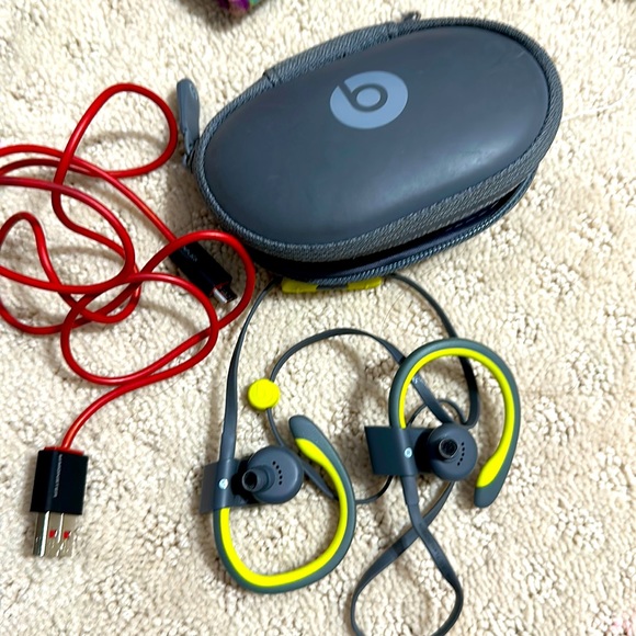 Beat Headphone - Picture 1 of 2